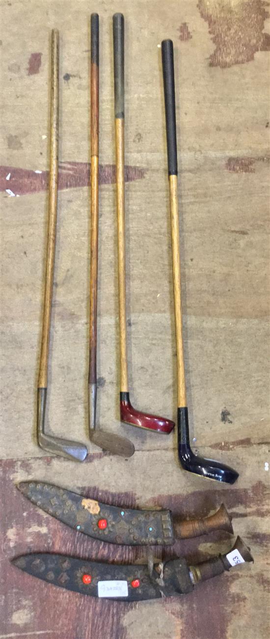 2 daggers & 4 golf sticks
